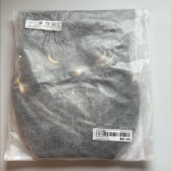 NEW Goth Sleek Black Owl-Inspired Backpack with Textured Feather Design - Picture 4 of 4